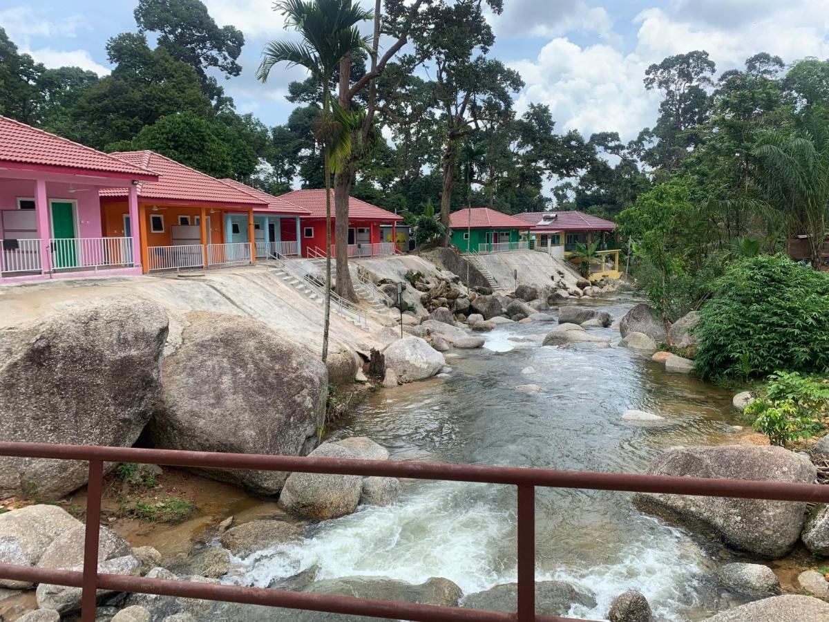 Отель Chalet Latip D'Ayer Itam Kampong Ayer Hitam  Экстерьер фото