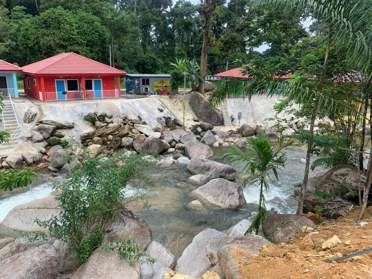 Отель Chalet Latip D'Ayer Itam Kampong Ayer Hitam  Экстерьер фото